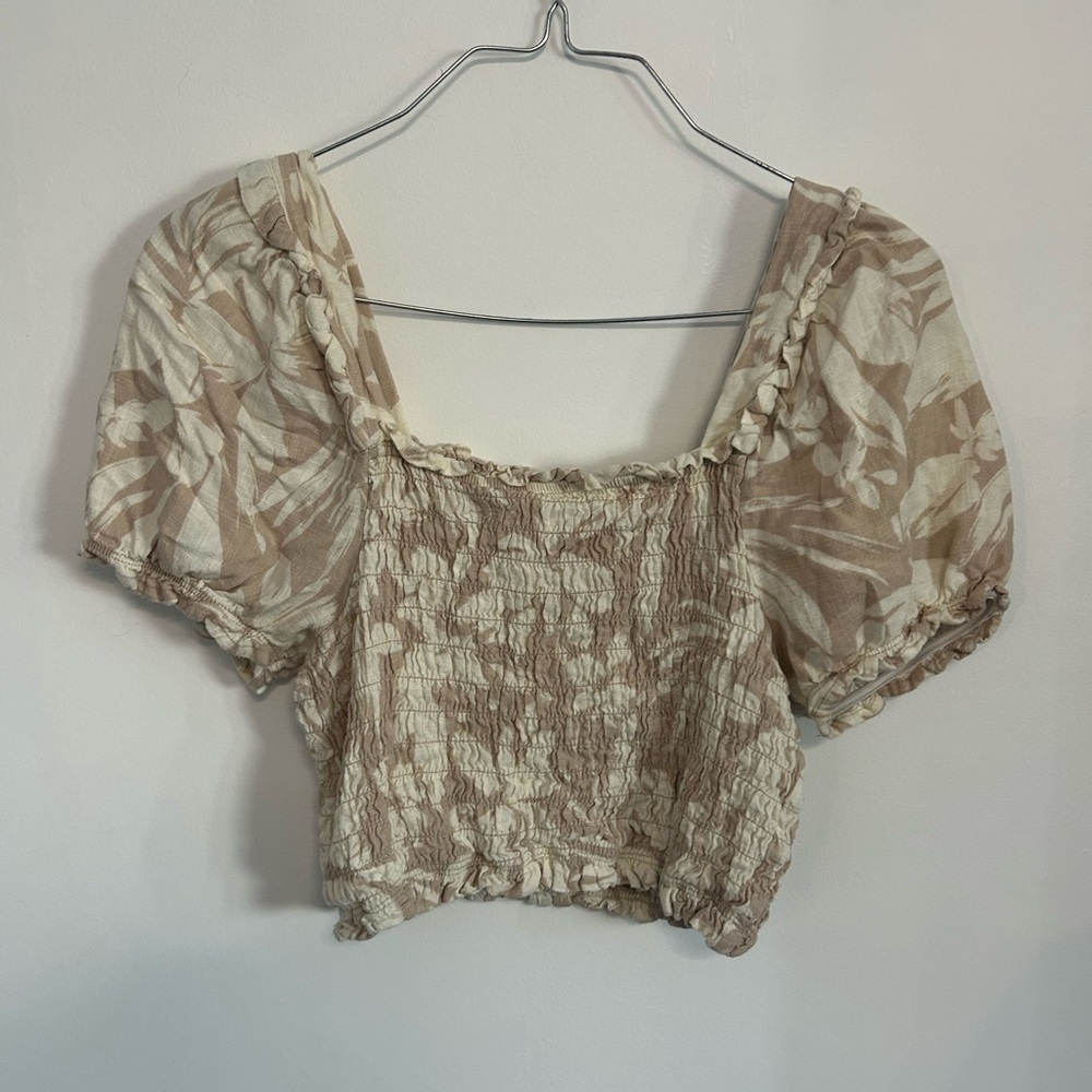 Monteau Beige and Cream Floral Crop Top